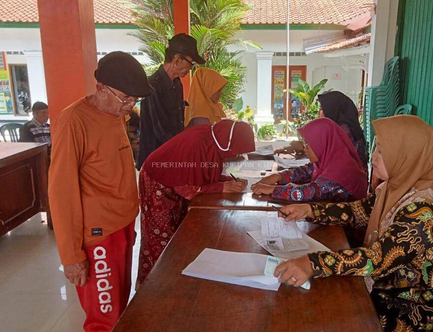 PEMBAGIAN BLT DD DESA KURIPAN KIDUL 2023