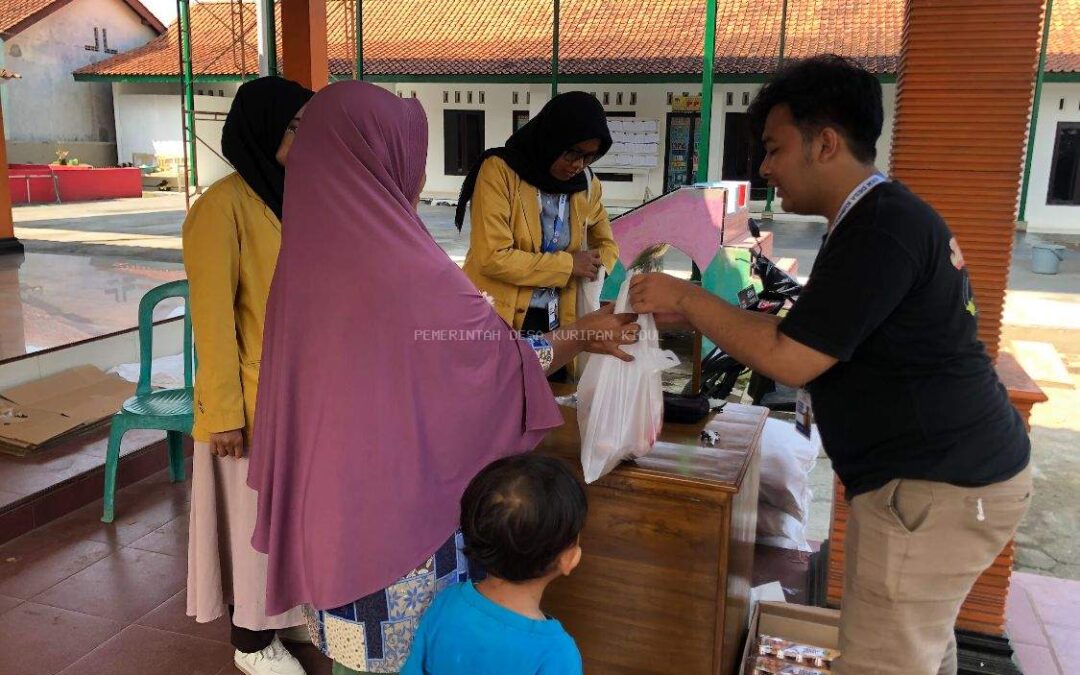 Bantuan Pangan Telur dan Ayam oleh Kantor Pos Indonesia untuk Pencegahan Stunting Bantuan Pangan Telur dan Ayam oleh Kantor Pos Indonesia untuk Pencegahan Stunting