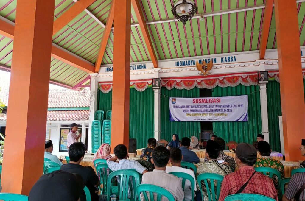 Sosialisasi Pelaksanaan Bantuan Bupati Untuk Jalan Desa Kuripan Kidul