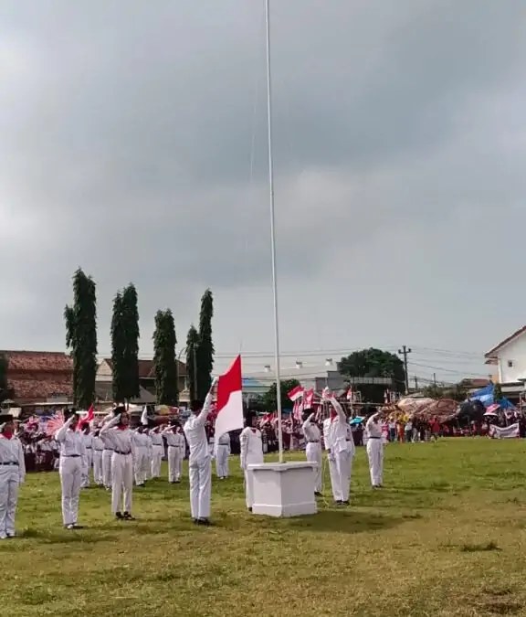 Upacara Peringatan Hari Ulang Tahun Ke-80 RI di Desa Kuripan Kidul Berlangsung Khidmat
